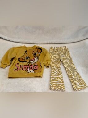 🌸5/$50🌸Disney Toddler Simba Yellow Sweatshirt & Zebra Flare Set